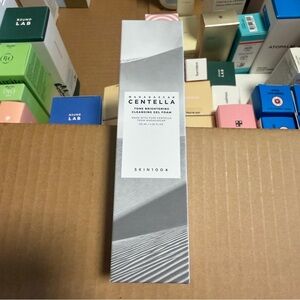 SKIN1004 Madagascar Centella Tone Brightening Cleansing Gel Foam 125ml K-Beauty